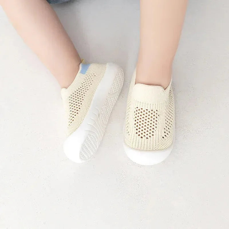 Sapatinho Baby Basics 👣😍